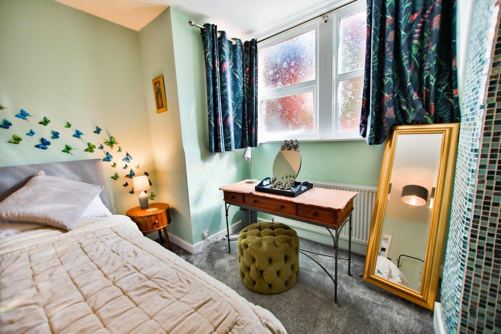 Welcome To Nelson'S Quarters Hastings Bagian luar foto